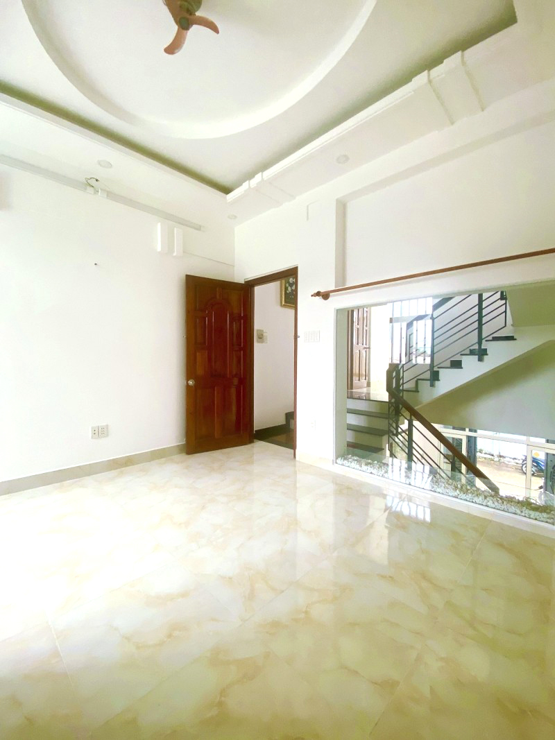 Bán Nhà 3 Tầng Hẻm Xe Hơi 4PN Đẹp Mới – Gần Vicom Quận 9 – Tăng Nhơn Phú B – Chỉ 7.2 Tỷ - Ảnh 3